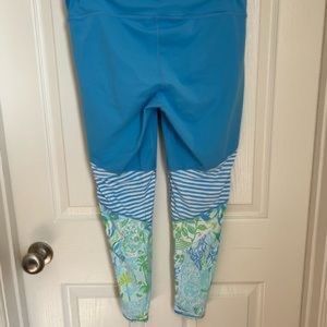 Lilly Pulitzer Blue Luxletic Capri Leggings
